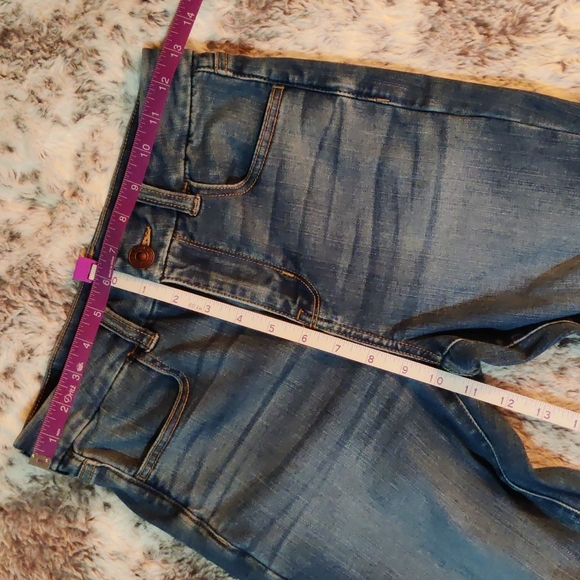 American Eagle Outfitters Next Level Curvy High Rise Jegging - Picture 5 of 9